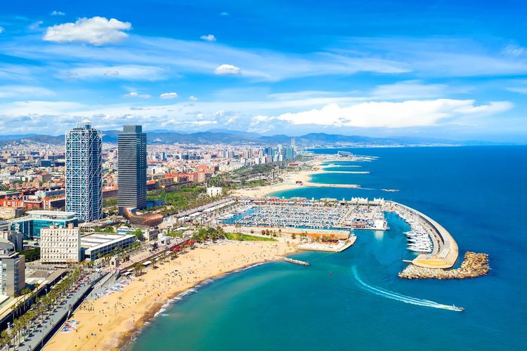 Team Building: Barcelona from All Angles
