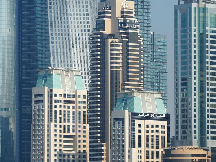 Direct Flights to Dubai from Around the World — Guide for Distributed Teams - seminaire.com