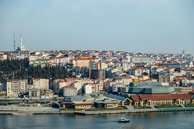 Direct Flights to Istanbul from Around the World — Guide for Distributed Teams