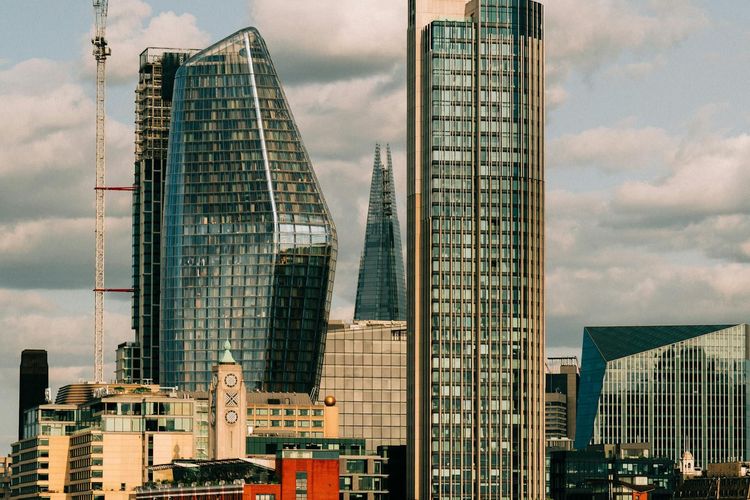 Direct Flights to London from Around the World — Guide for Distributed Teams - seminaire.com