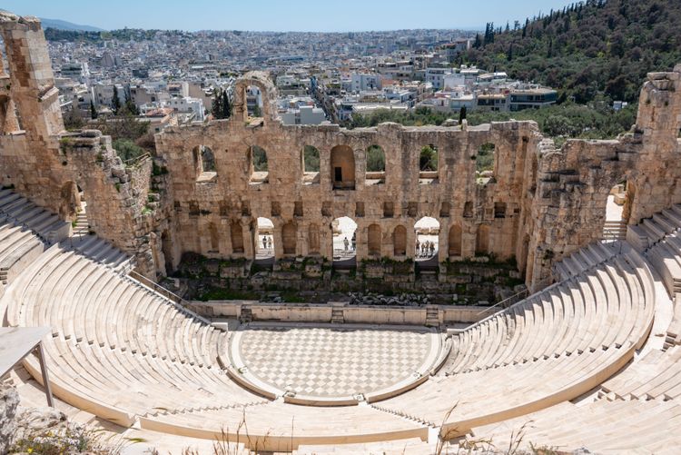 Athènes: Un séminaire taillé comme un Dieu
