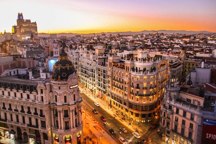Icon gallery-seminaire-a-madrid-que-calor