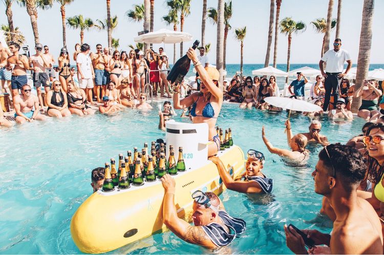 3. Wat is het programma tijdens het verblijf in Marbella?