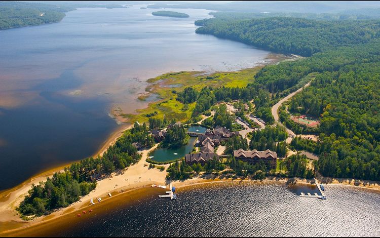 Corporate retreat in Quebec: Canada by Rabaska canoe