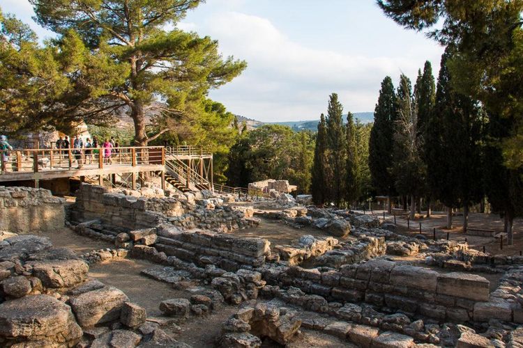 Palais de Knossos et Vignobles à Lyrarakis