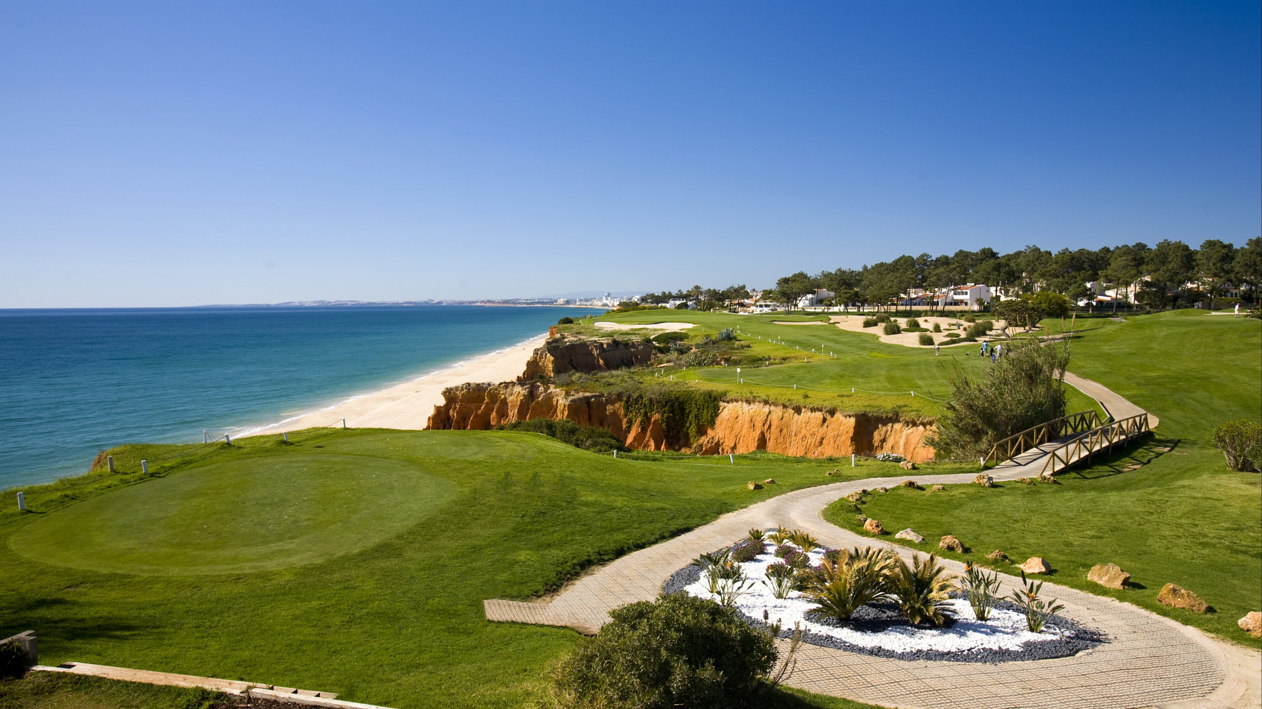 The most beautiful hotels and golf courses in the Algarve