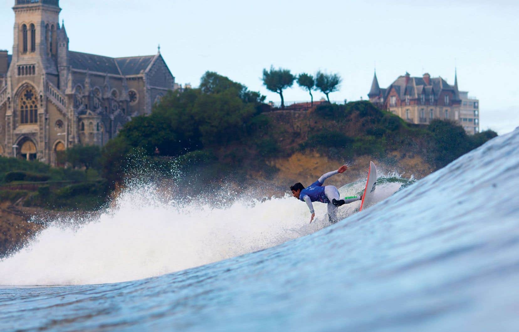Le surf à Biarritz, une institution