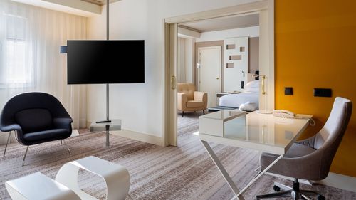 Icon gallery-marriott-auditorium-hotel-and-conference-center-3