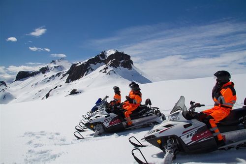 Motoneige sur le glacier